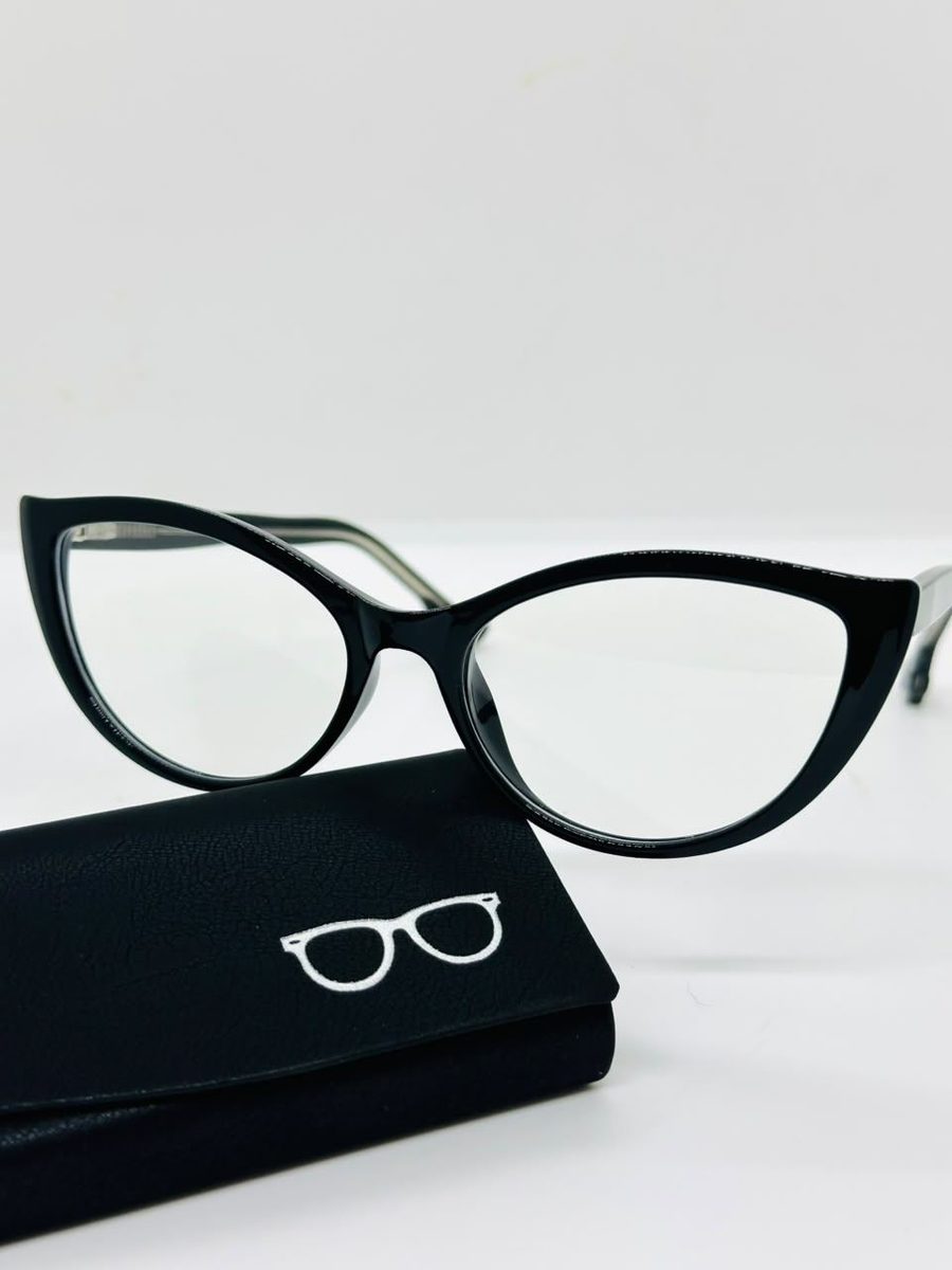 Aro cat-eye negro Victoria Eyewear — Ref. VE-110